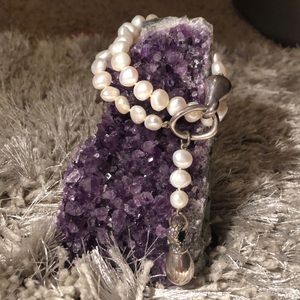 White pearl necklace